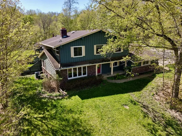 W3490 Oakwood DRIVE, Lake Geneva, WI 53147