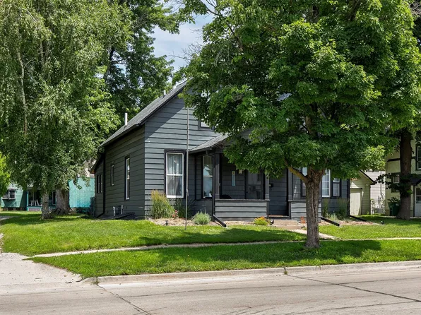 404 W Salem Ave, Indianola, IA 50125