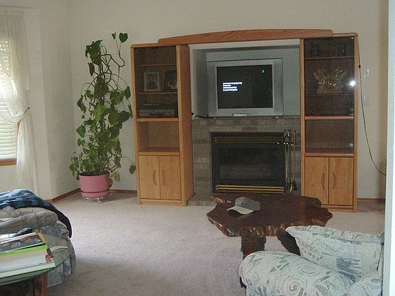 4th image of 16013 132nd Avenue Ct E