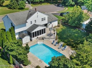 1582 Sea Island Dr, Toms River, NJ