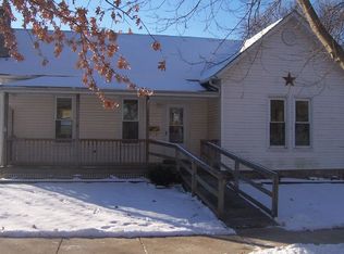 323 W 3rd St, Tipton, IA 52772