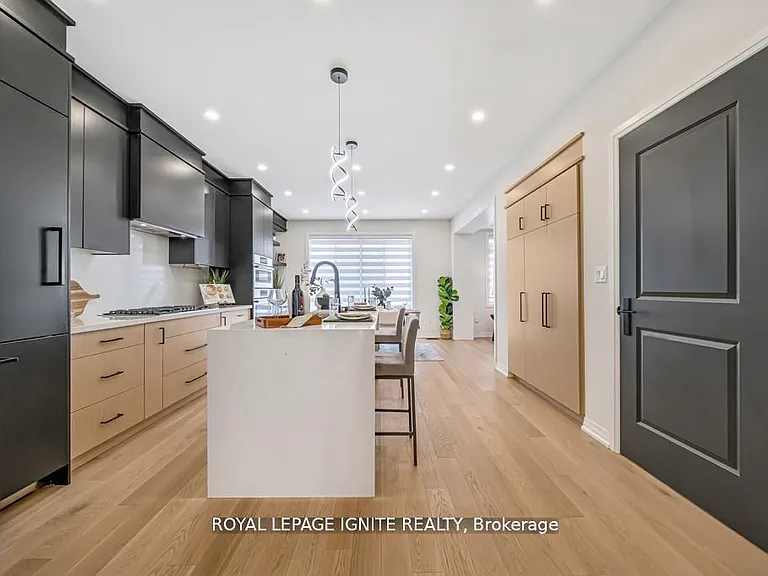 1160 Skyridge Blvd — Photo 6