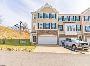 4110 Sun View Dr, Morgantown, WV 26505