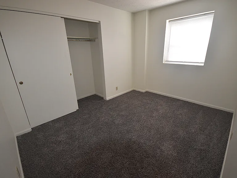 Waveland Place Apartments — Photo 88