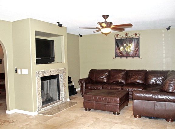 3rd image of 210 Stafford Ave