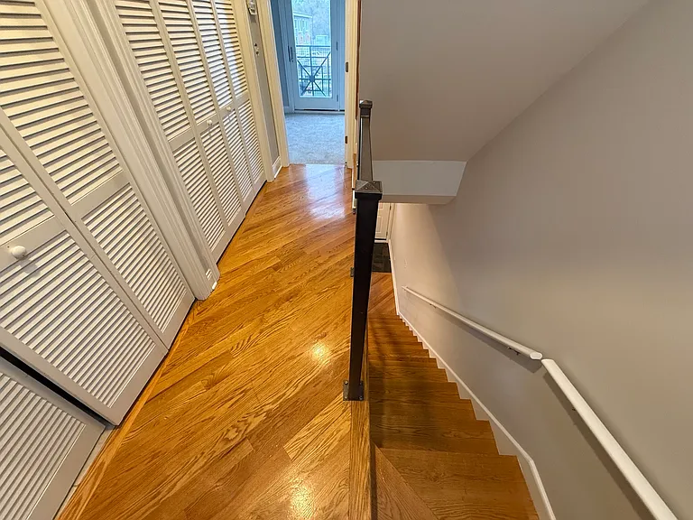 7016 W Medill Ave — Photo 14