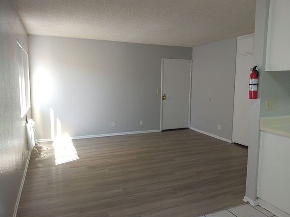3rd image of 9205 Van Nuys Blvd APT 222