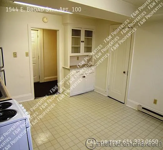 1544 E Broad St #100 — Photo 4