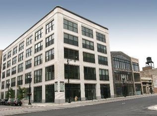 2303 S Michigan Ave APT 502, Chicago, IL 60616