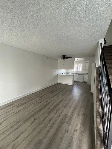 Welcome to 12909 Cordary Ave Comfort & Convenience in the Heart of Hawthorne! Photo 1