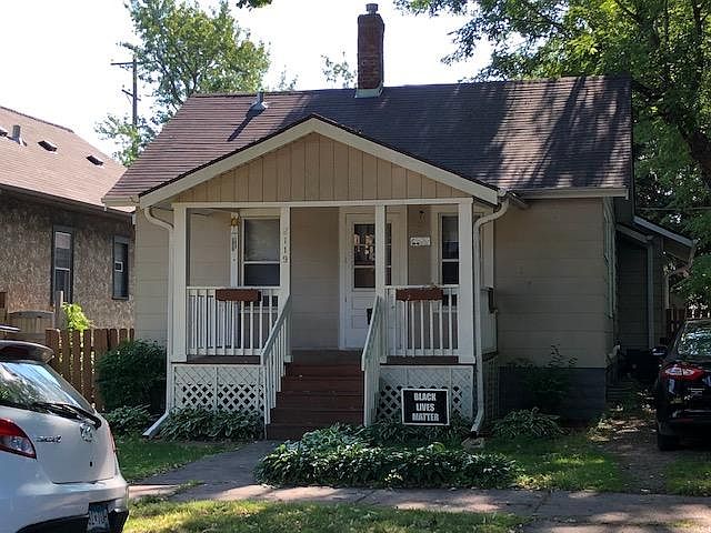 Well cared for home in great area of NE Mpls.