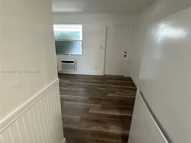 1035 N Andrews Ave #1-6 — Photo 5