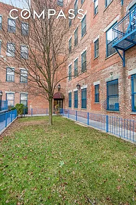 Rented by Compass | media 8