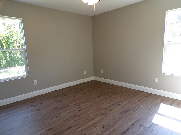 533 Anton St — Photo 6