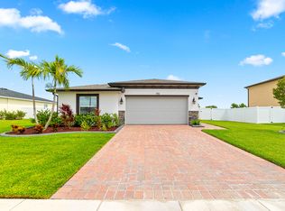 7711 NW Old Grove Ln, Port Saint Lucie, FL 34987
