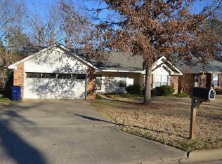 46 High Timber Dr, Maumelle, AR 72113