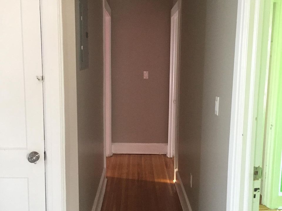 1st image of 9402 Vanderveer St