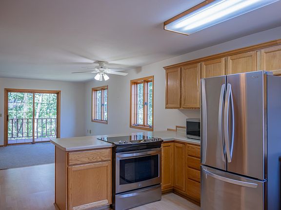4th image of 1066 Hillside Dr APT 6