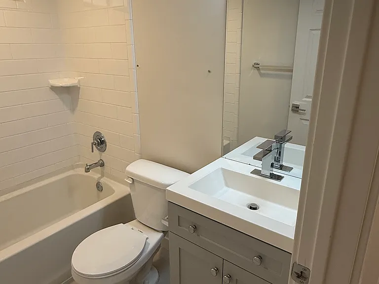 232 N H St — Photo 12