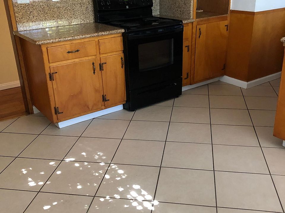 2nd image of 22598 Norwood Dr