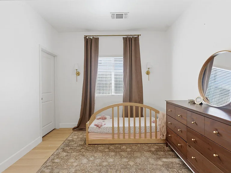 12529 Maclure Dr — Photo 27