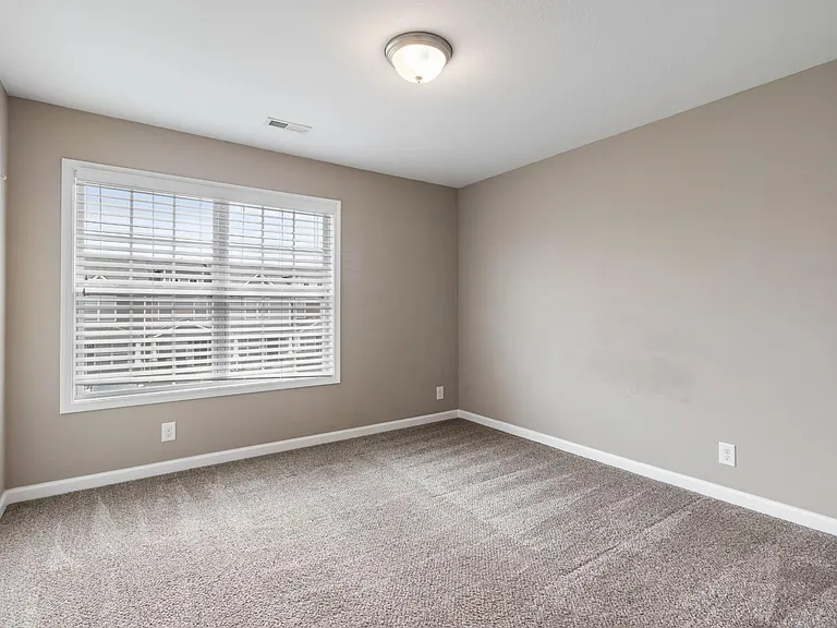 237 Alexander Blvd — Photo 24