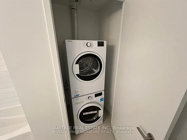 352 Front St W #622 — Photo 9
