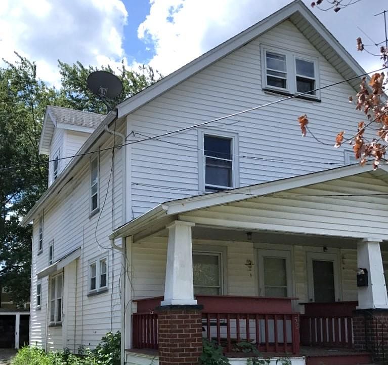 1st image of 52 E Mapledale Ave