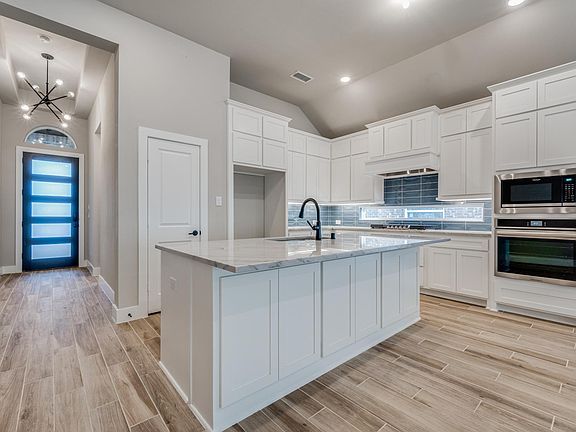 3rd image of 6236 Mulberry Creek Ln