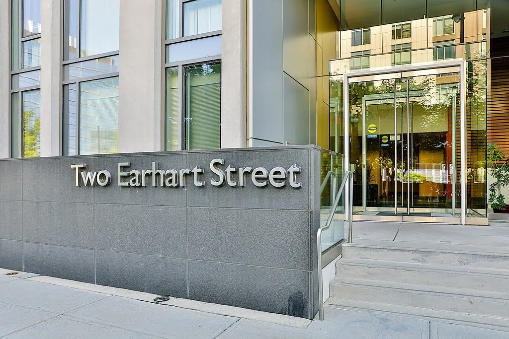 1 bed, 1.5 bath, 948 sqft, $3,800 — Photo 2