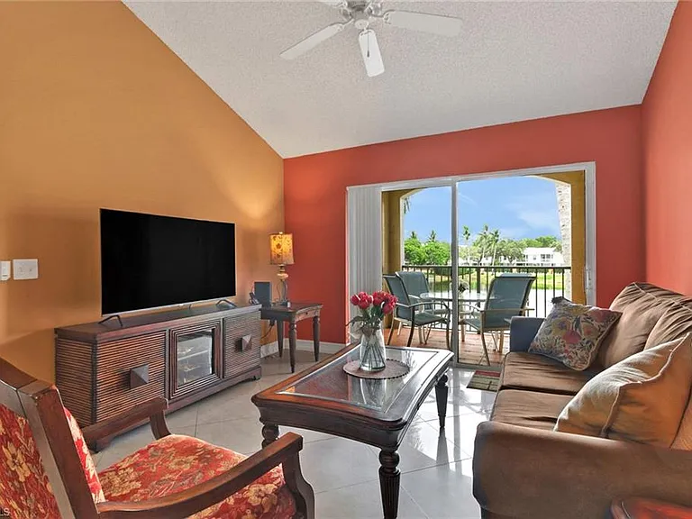 1195 Wildwood Lakes Blvd #202 — Photo 4