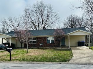 106 Laura Dr, Saint Peters, MO 63376