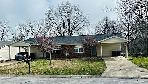 106 Laura Dr Photo 1