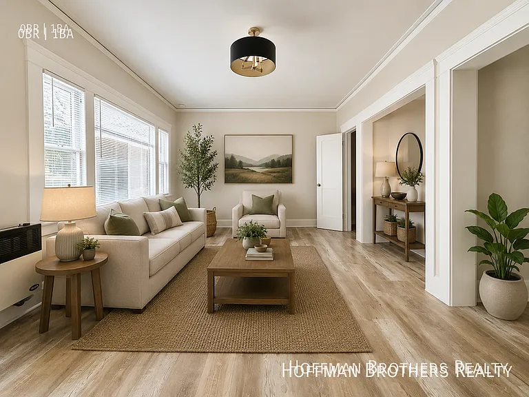 333 W 4th St #9 — Photo 1