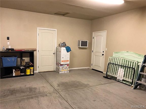 5th image of 2198 E Couples Ln