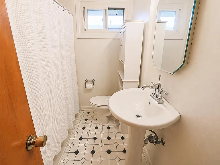 16 Hathaway Rd — Photo 11
