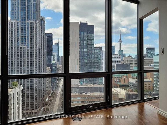 4th image of 832 Bay St #2009