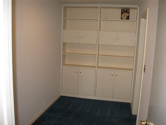 4th image of 1440 W 4th St