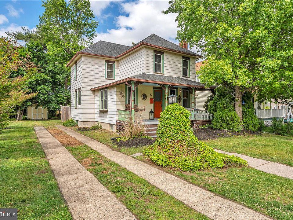 1st image of 42 Haines Ave