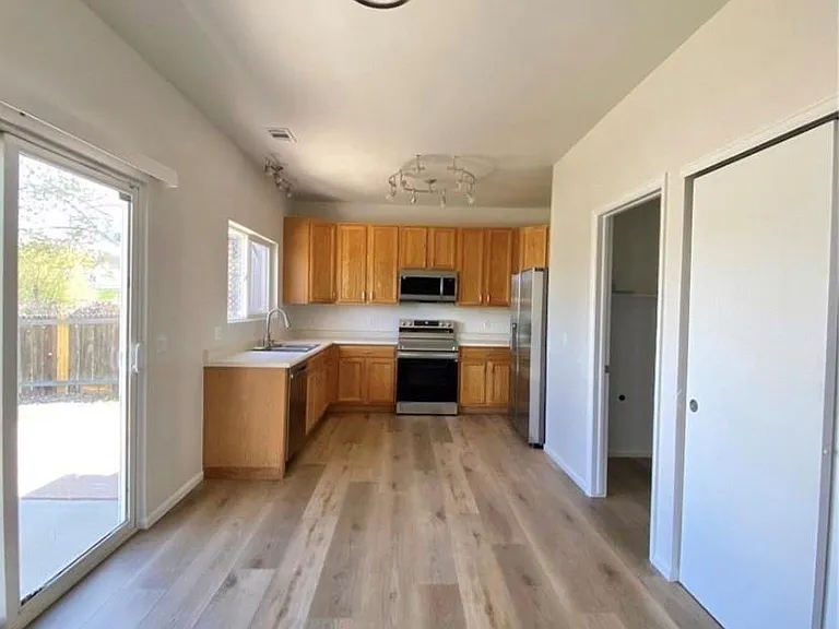 3824 S Kirk Way — Photo 9