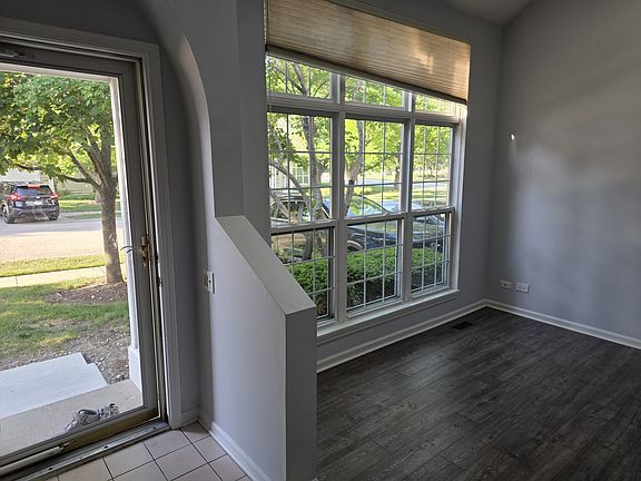 4th image of 4793 Amber Cir