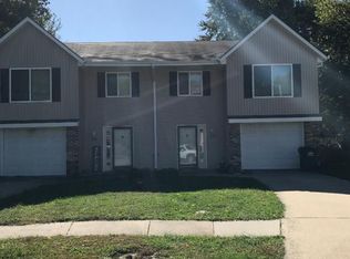 323 NW Gibson Rd, Lees Summit, MO 64063