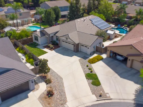 4038 S Atwood Street W, Visalia, CA 93277