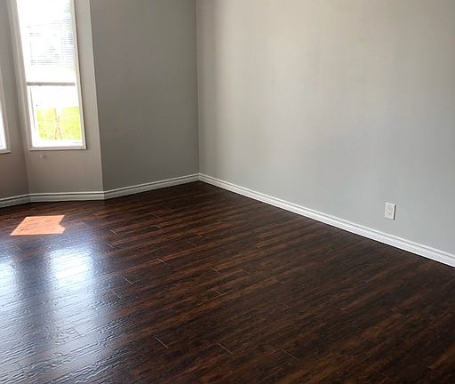 3rd image of 198 Northey Ave