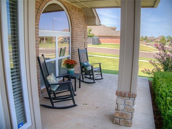 4th image of 1916 Pelham Cir #4053217146