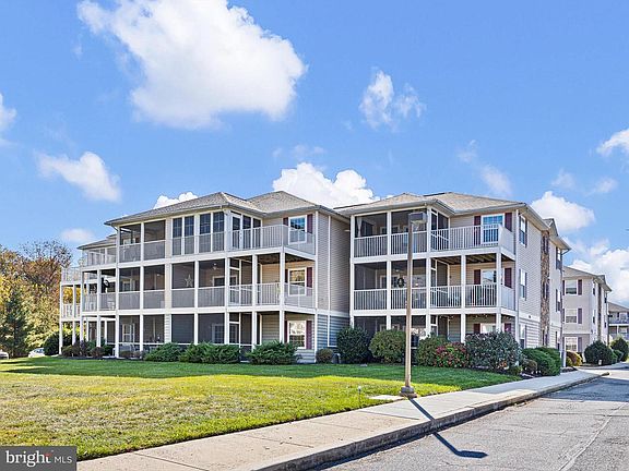 3rd image of 1850 Congressional Village Dr Unit 5302