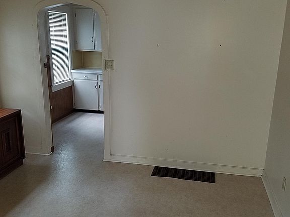 3rd image of 311 Park St #A