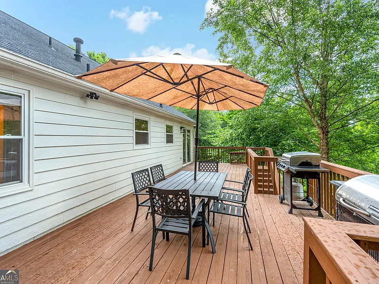 5870 Shadewater Dr — Photo 24