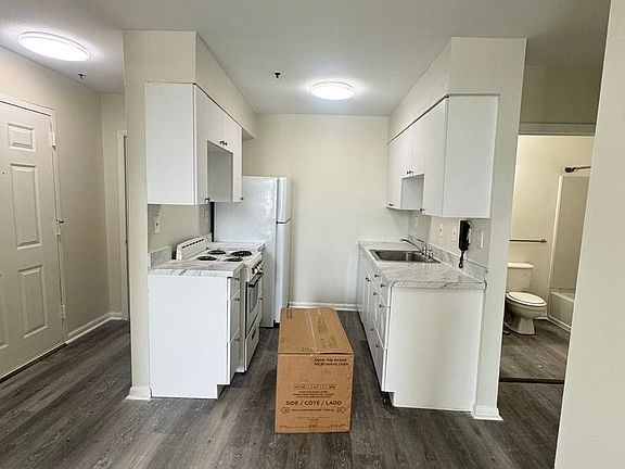 2nd image of 5600 Germantown Ave #21
