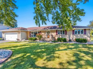 1888 Susan Ave, Neenah, WI